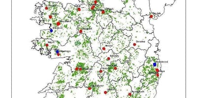 แผนที่ของไอร์แลนด์มันแตกต่างกันยังในป่า
